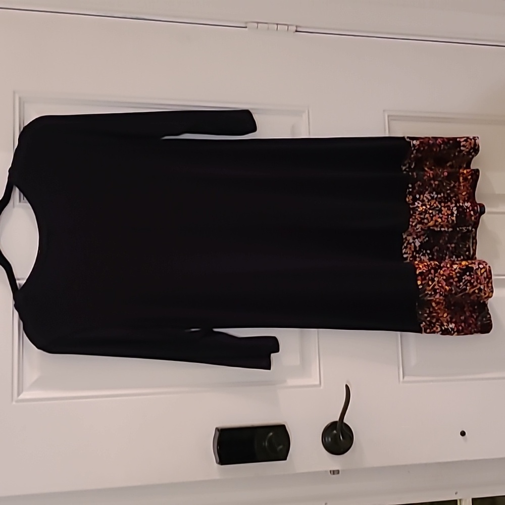 Pioneer woman dress soft flowy - Picture 5 of 7
